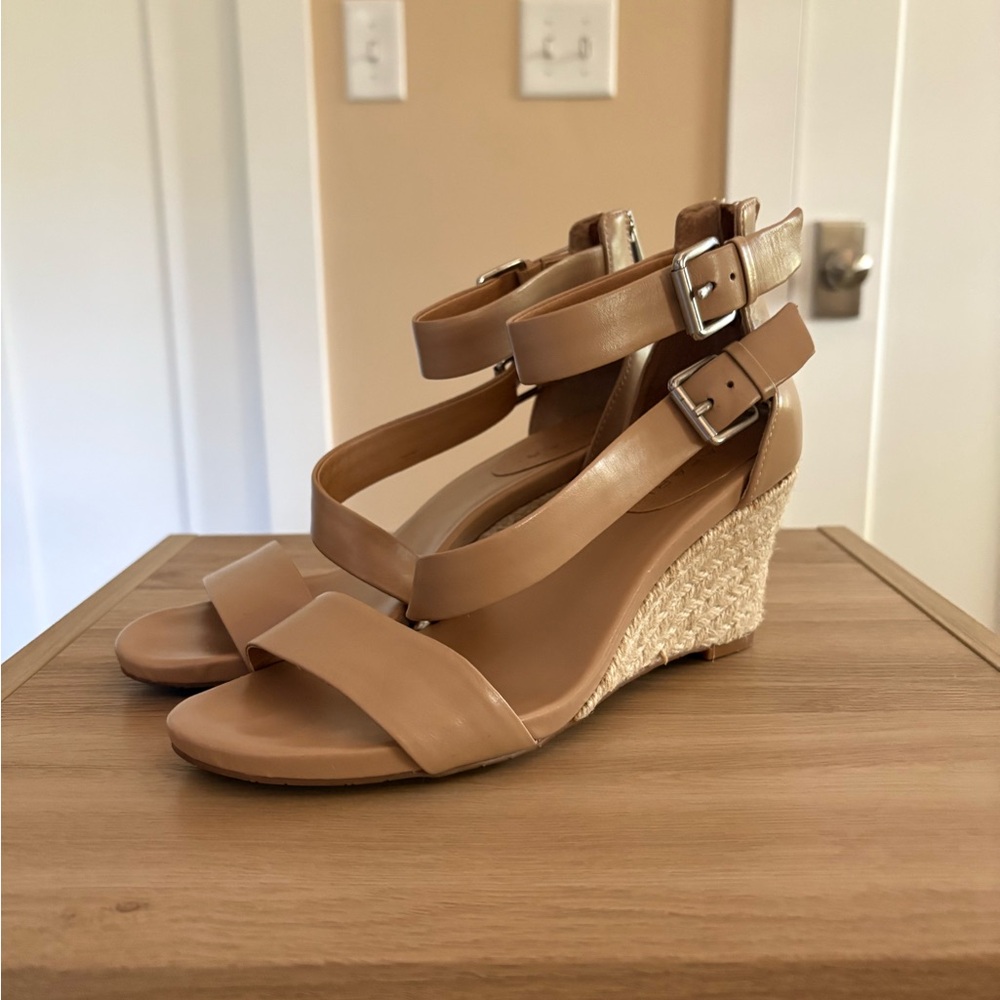 Tahari Beige Wedge Sandals